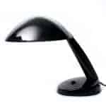 164342 Bauhaus Bakeliet Tafellamp zwarte knop remake door Giso